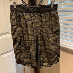 Men’s Lululemon T.H.E. Camo Shorts